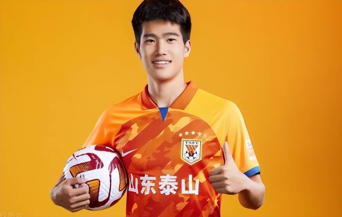 喜讯！彭啸下个月将以370万转会费加盟德甲球队法兰克福，球迷直言不可信